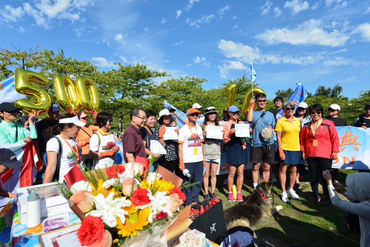 Patrick Ni speaking at YoYo Outdoor Club 500th event